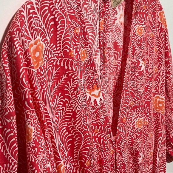 BeachGold Flowy flattering red Floral short sleeve elasticized drawstring Romper - Picture 2 of 12